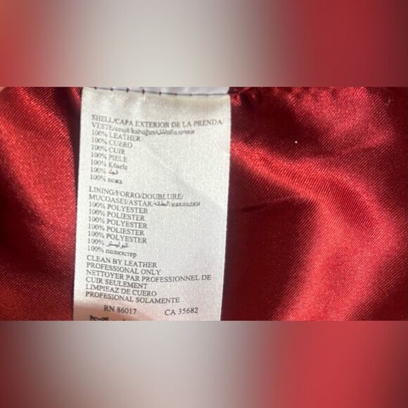 Women's Vintage RED Leather
Moto Jacket By BEBE! Size XS;NWOT! Perfect Condition - Picture 8 of 10